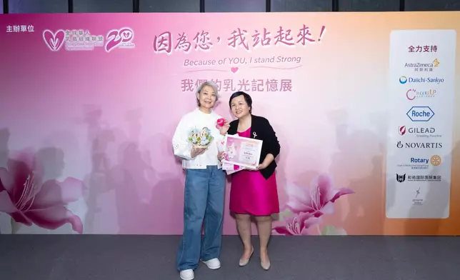 金燕玲與主席王天鳳深度對談，分享抗癌心路歷程。