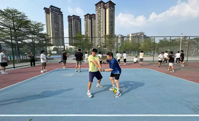 香港警察排球會再訪暨南大學 兩日交流結合招募推廣警務工作