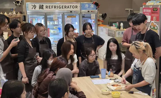離島區青年發展網絡辦烘焙工作坊 學員親手製蛋糕體驗慢活