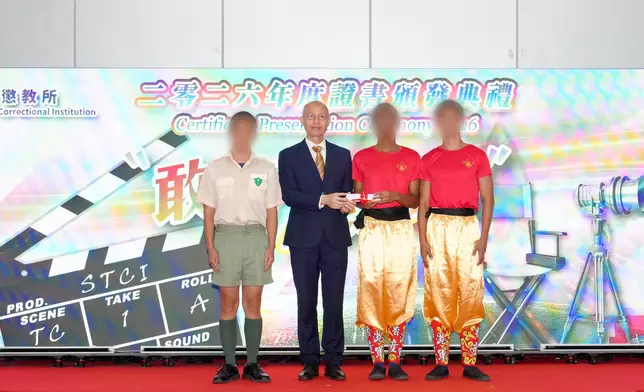 沙咀懲教所在囚青少年考獲235張證書，典禮表揚努力自我增值。