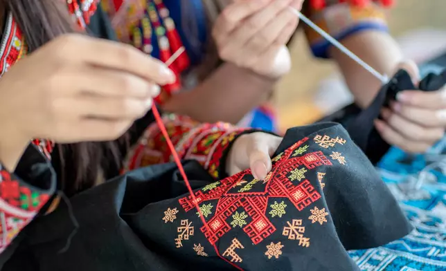 「瑤族刺繡」非遺文化體驗課堂於10月15日舉辦。理大圖片
