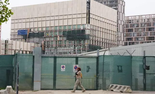 意大利米蘭美國新領事館大樓工地景觀。攝於2026年10月7日周三。(美聯社圖片/Luca Bruno) AP圖片