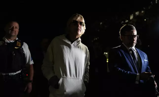 莎瑪布萊爾於2026年10月12日周一在紐約出庭，她被控在一次跨國航班上傷害兩名空中服務員。 (美聯社圖片/Ryan Murphy) AP圖片