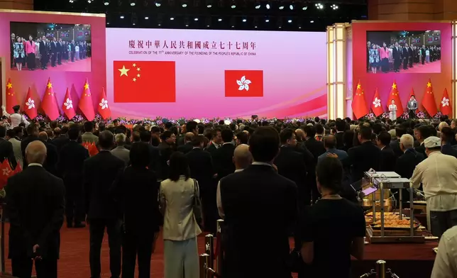 國慶酒會。巴士的報記者攝
