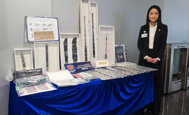 警方展開「飊輪」行動打擊三合會活動，拘58人。