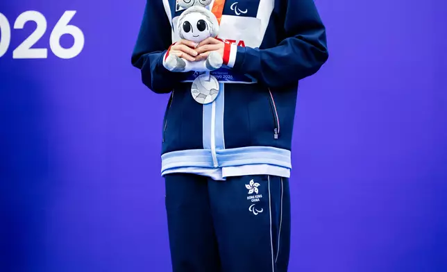 劉肖儀於女子S14級200米自由泳摘下銀牌。中國香港殘疾人奧委會提供圖片