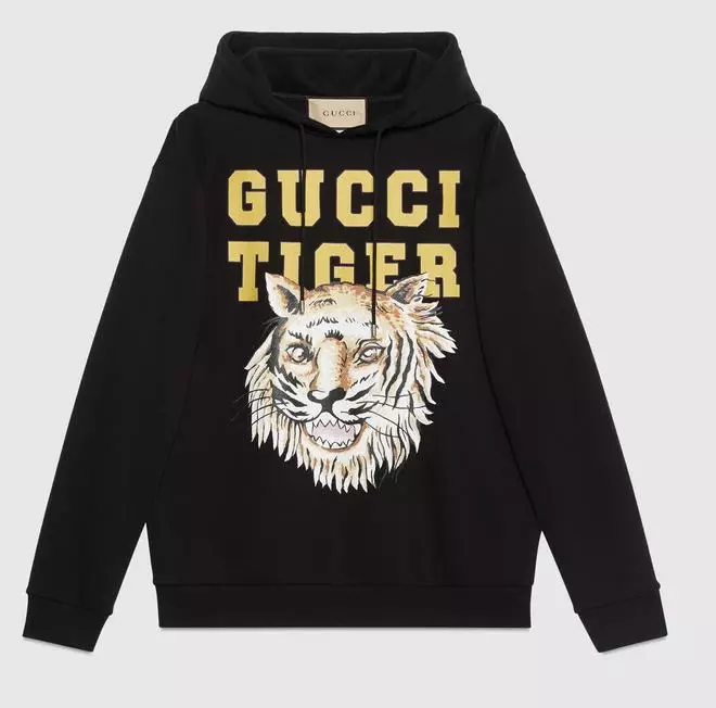 Gucci虎年別注產品,但其老虎設計被指是傻憨憨,滿口露出10隻大牙
