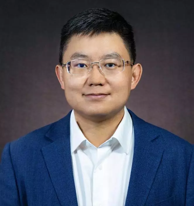 港大經管學院經濟學及管理與商業策略副教授何國俊。港大經管學院供圖