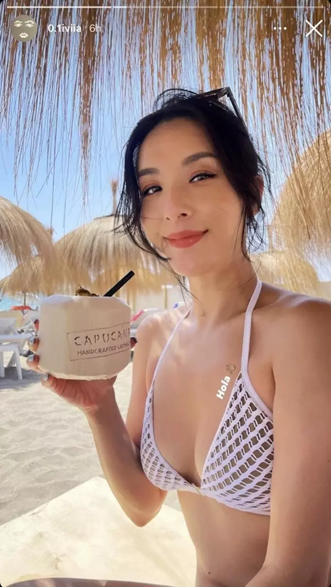 分享與外籍型男的親密合照