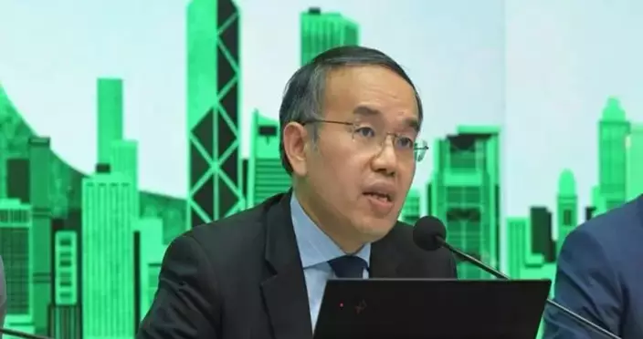 財經事務及庫務局長許正宇，在網誌有力反駁內地網上的「遺址論」，指香港金融中心地位仍然穩固，這論調完全站不住腳。
