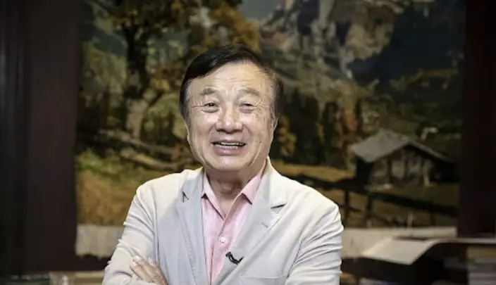 任正非說,美國誇大了華為芯片,指單芯片仍落後美國一代。