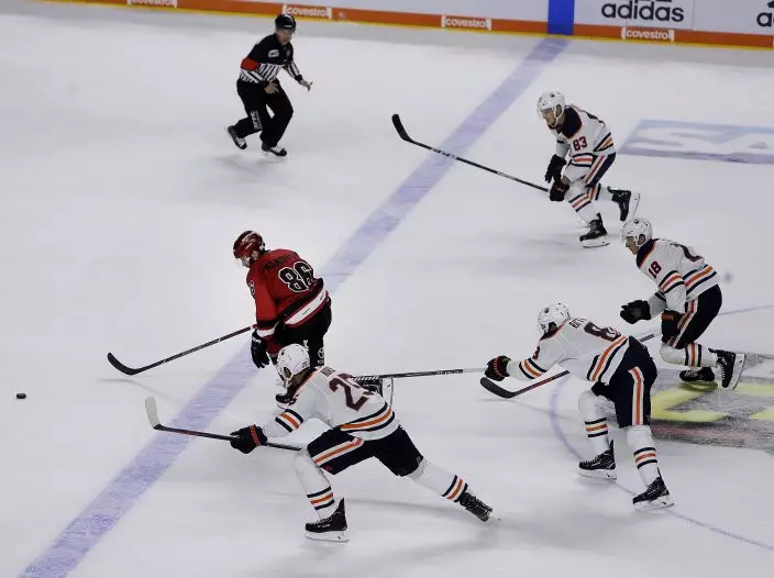 Edmonton Oilers edge Cologne 4-3 in OT in exhibition game