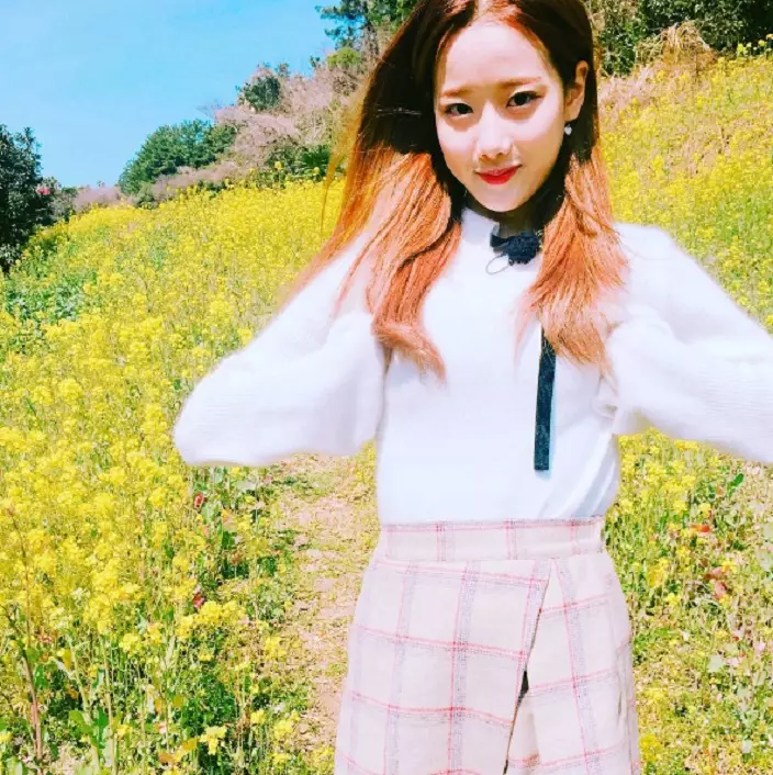 娜恩 (april_if Instagram 圖片 )