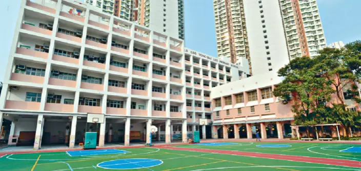東華三院李東海小學圖書館。