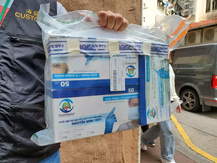 海關發現市面售賣的其中4款口罩