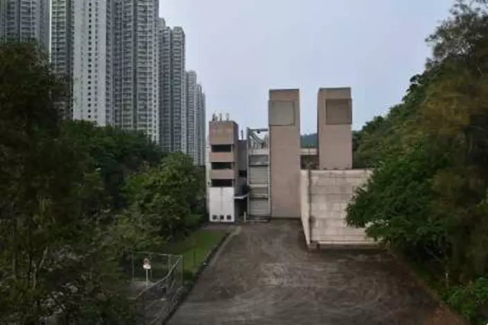 港鐵計畫利用將軍澳百勝角通風大樓,以及毗鄰的政府土地作上蓋發展。