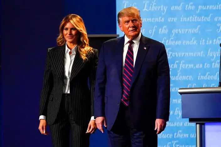 美國前總統特朗普（Donald Trump）與夫人梅拉尼婭（Melania Trump）。 資料圖片