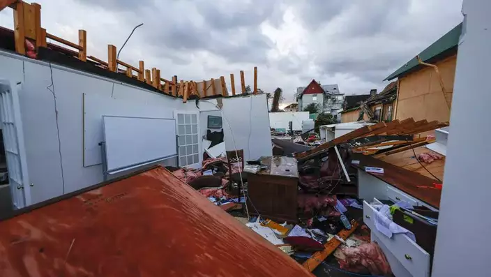 阿拉巴馬州賽馬市龍捲風及風暴災情。AP