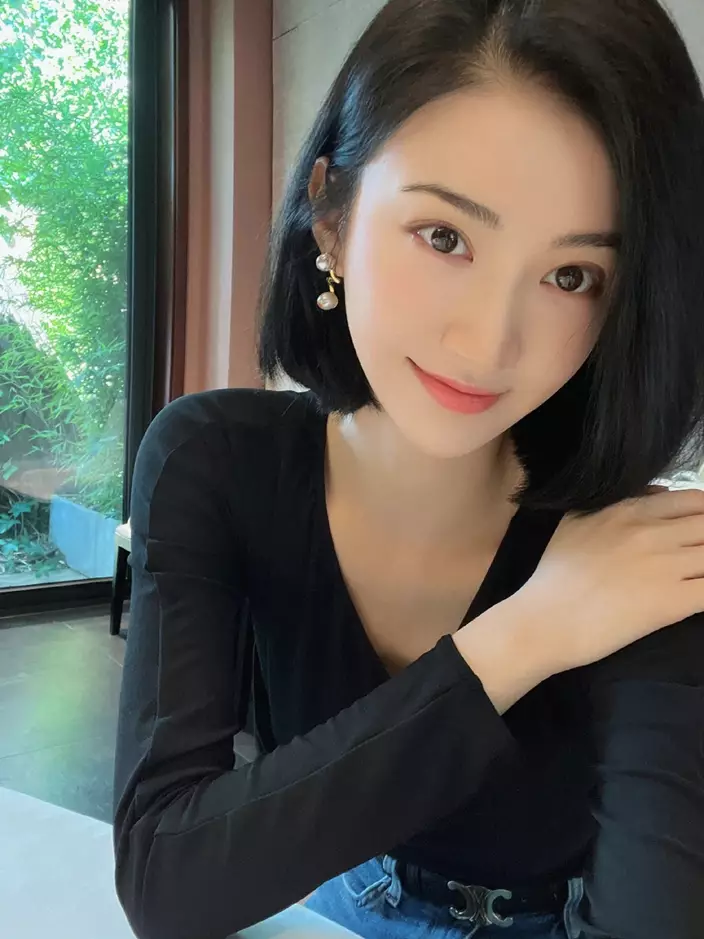景甜甜美的外型吸引許多粉絲