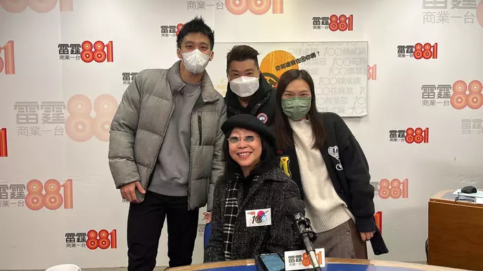 張婉婷早前頻頻現身接受訪問宣傳《給十九歲的我》。