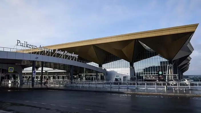 俄羅斯聖彼得堡普爾科沃機場（Pulkovo Airport）28日一度關閉。據當地傳媒報道，該市上空發現「不明物體」。