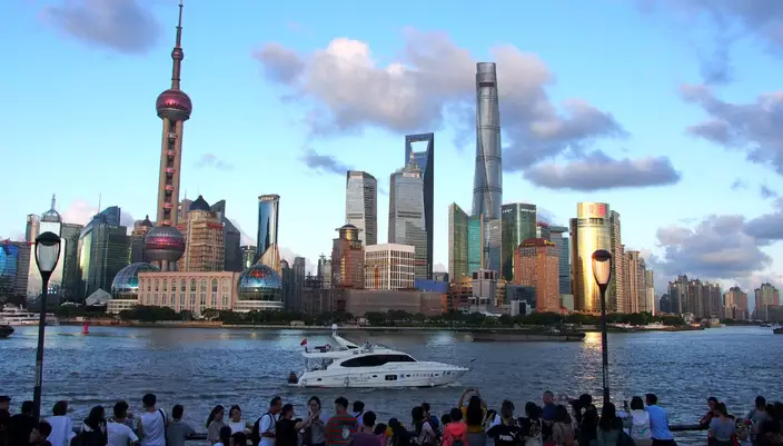 上海為中國一線城市，有不少富豪居住。