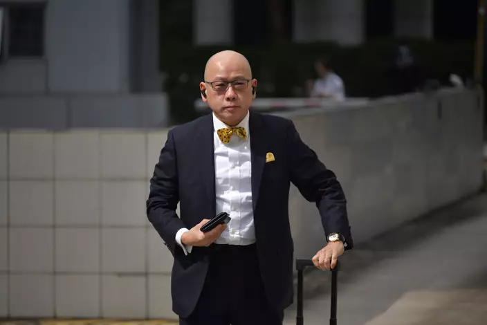 黎智英司法覆核案，黎智英代表資深大律師彭耀鴻到庭。