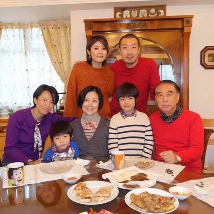 陳慧琳的丈夫劉建浩母親沈靜於2020年10月入稟高等法院，向女兒劉建芝提告。