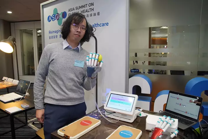 亞洲醫療健康高峰論壇展商樂希機械人公司將先進的智能可穿戴機器人技術與神經工程技術相結合，協助中風倖存者進行復康。