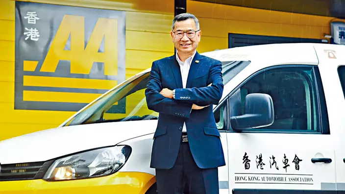 汽車會會長李耀培指,該會將辦2小時的課程,讓本港司機熟習內地情況。資料圖片