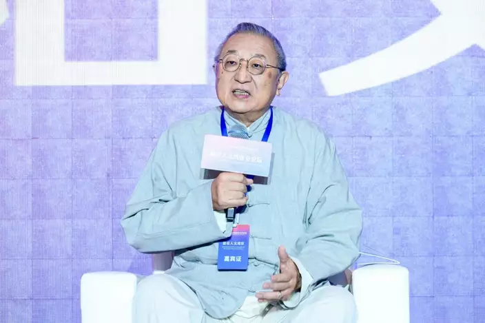 鄭培凱表示,文化凝聚的力量融合了不同族群,不同語言,不同文化。
