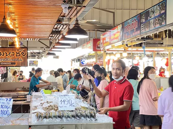 全新海鮮市場Thonburi Market Place。（泰國旅遊局圖片）