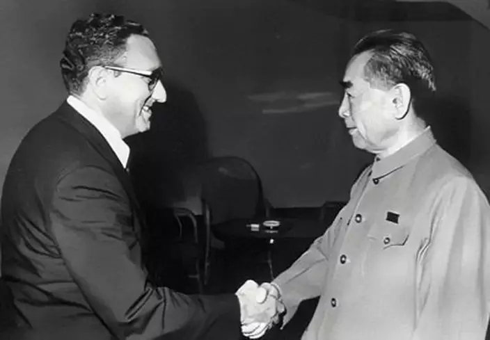 1971年7月，基辛格秘密訪華，與周恩來總理會談。