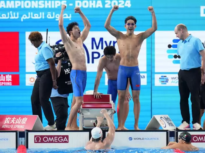 多哈游泳世錦賽中國隊在男子4×100米自由泳接力決賽摘金。AP圖片