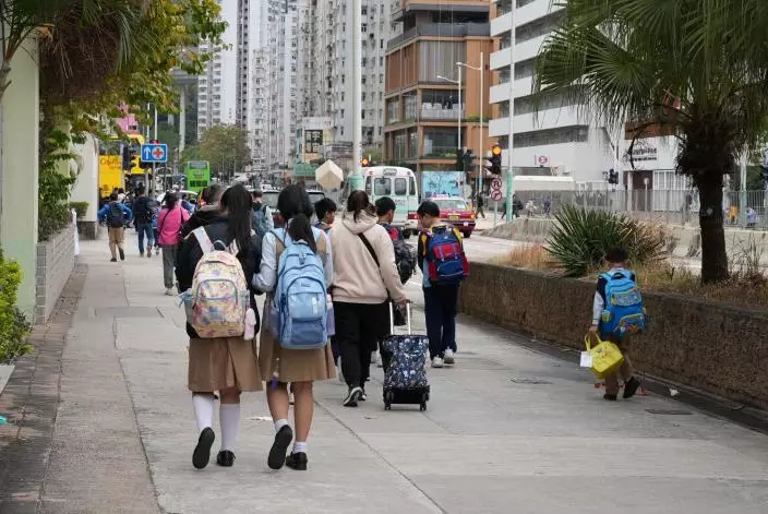 巴士的報記者攝