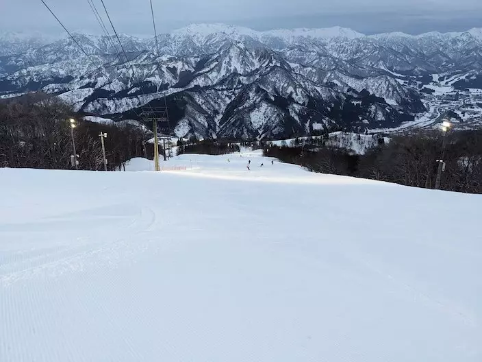 GALA湯澤滑雪場滑道。Zunn X圖片