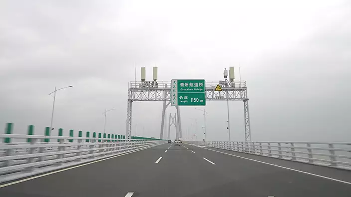 巴士的報記者攝