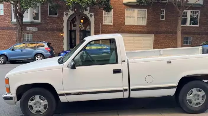 三藩市資深程式員半年見工二百場無果，轉行揸貨車收垃圾求存。 Roman的YouTube頻道@ads (Programmer from San Francisco) 截圖