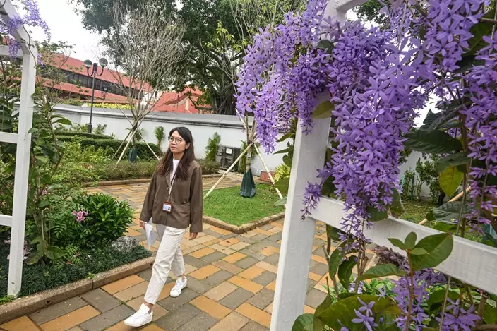 互相配合: 劉月桂說，選取植物時會審慎考慮植物的生態適應性、景觀特色、色彩配搭效果，以及與周邊環境的協調等。圖片來源：政府新聞網