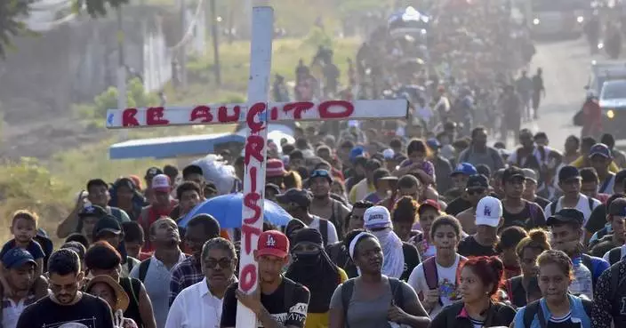 About 2,000 migrants begin a Holy Week walk in southern Mexico to raise awareness of their plight
