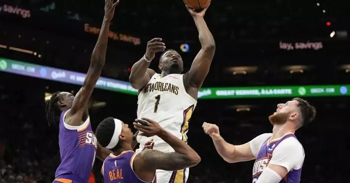 McCollum, Williamson help Pelicans beat
Suns 113-105, leaving teams tied for 6th