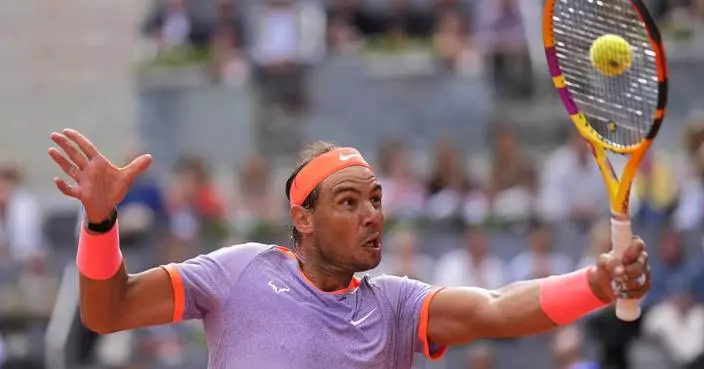 Nadal tested in 3-hour win over Cachin in Madrid and Swiatek reaches women&#8217;s quarters