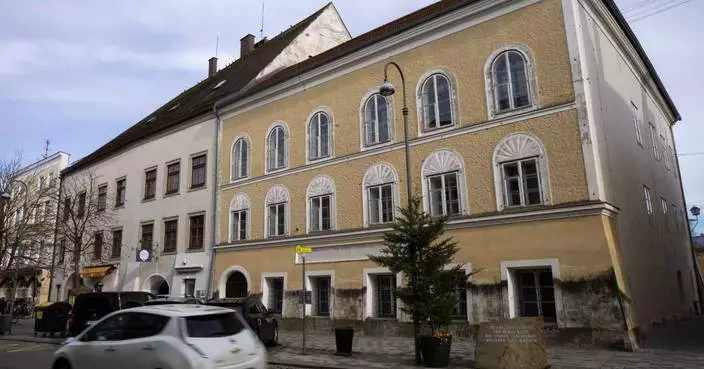 4 Germans caught marking Hitler&#8217;s birthday outside Nazi dictator&#8217;s birthplace in Austria