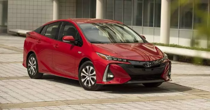 Edmunds picks the best used plug-in hybrids that qualify for the federal tax credit