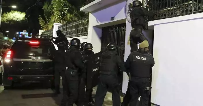 Mexico releases video of Ecuador&#8217;s raid on its embassy
