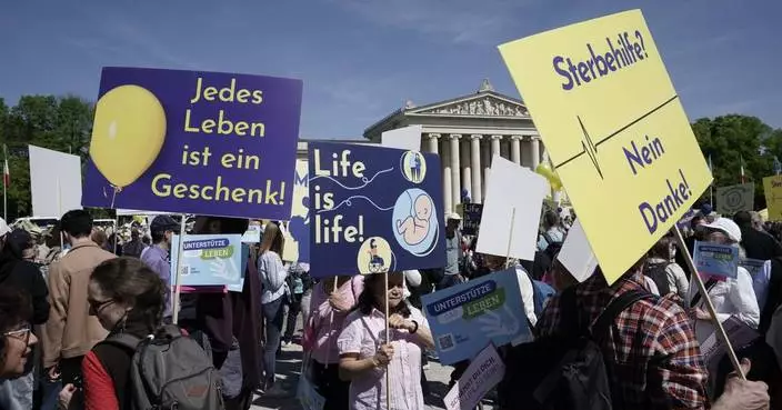 Experts group says abortion in Germany should be decriminalized during pregnancy&#8217;s first 12 weeks