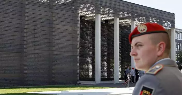 The German parliament votes for an annual veterans' day to honor military service