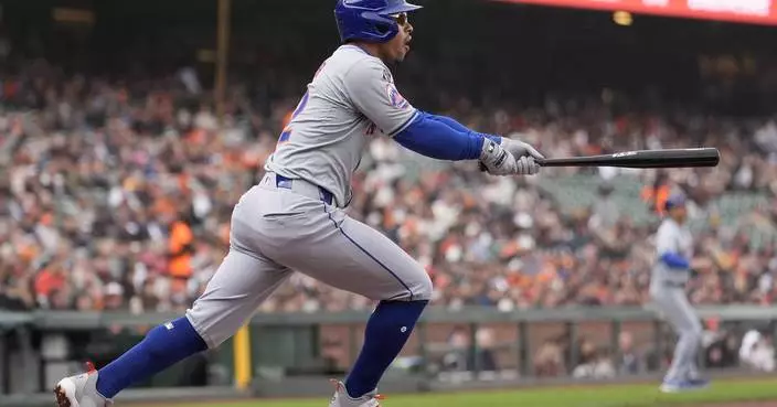 Francisco Lindor slugs a pair of 2-run homers and Mets end 3-game skid with 8-2 win over Giants