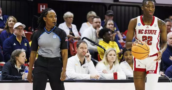 NCAA has mixture of vets and newcomers in Final Four officiating crew