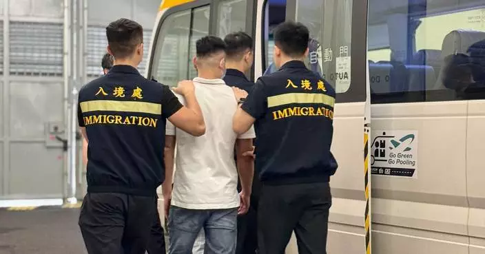 Immigration Department repatriates Vietnamese illegal immigrants to Vietnam
